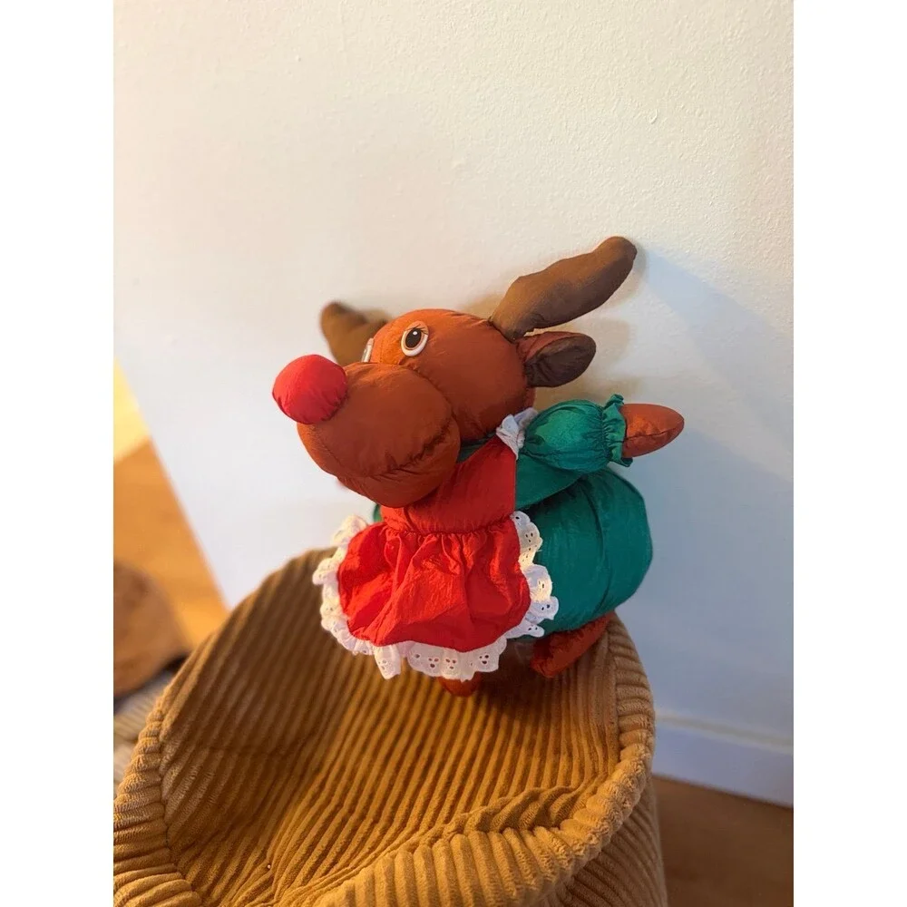 Plush Christmas Reindeer Basket Topper